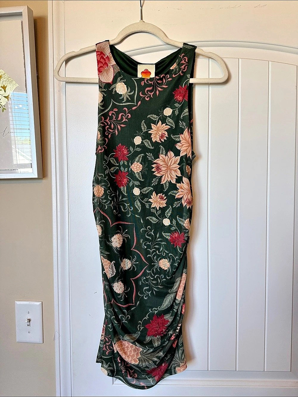 FARM Rio Floral Midi Dress in Green & Pink Size XS Like New
